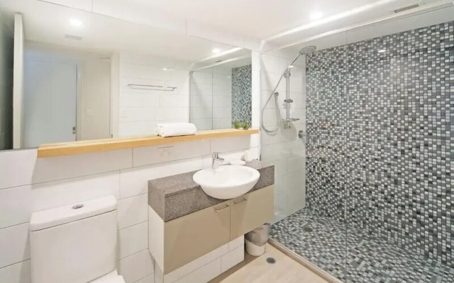 Portsea North Apt 5