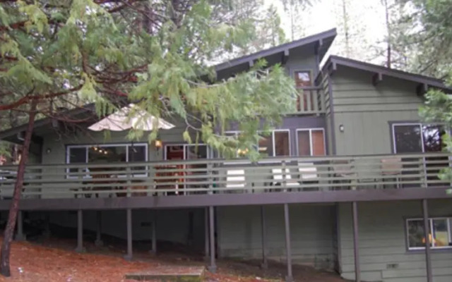 RedAwning Cabin #15B The Legacy