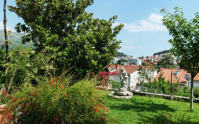 Sumptuous Apartment in Dubrovnik With Private Terrace