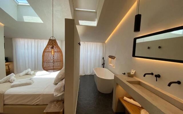 S Estancia Suites