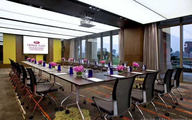 Lake Malaren International Convention Center Hotel