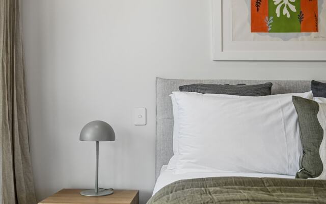 Chic contemporary in Wynyard Quarter