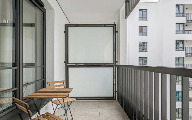 Apartment With Parking Gdańsk by Renters