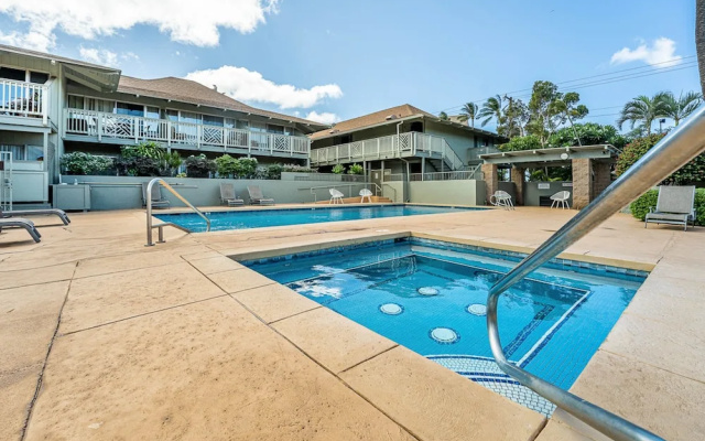 Kihei Bay Surf A209