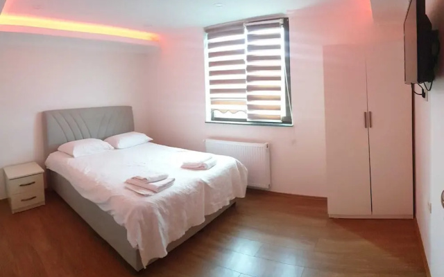 Sisdagi Zirve Otel