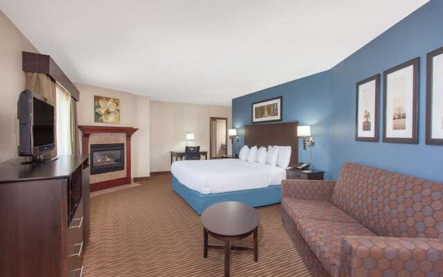 AmericInn by Wyndham Mankato Event Center