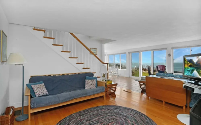 3BR Oceanfront on Nubble Cliffs!