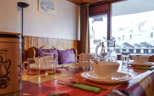 Le 2100 A et B 12731