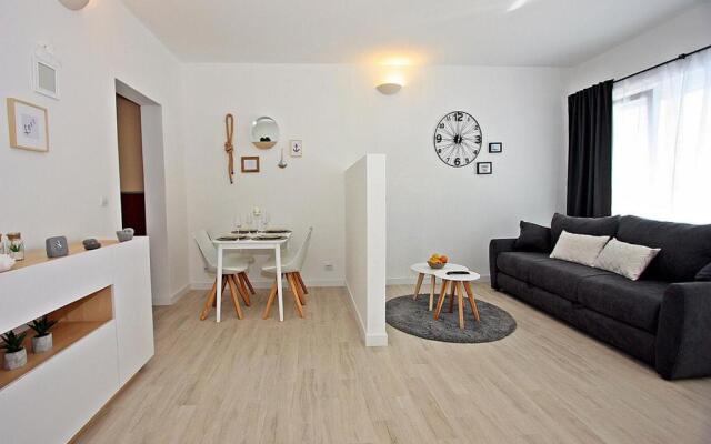 Apartments Tomy