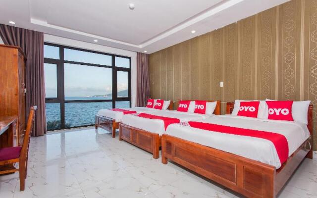 OYO 783 Rose Hotel