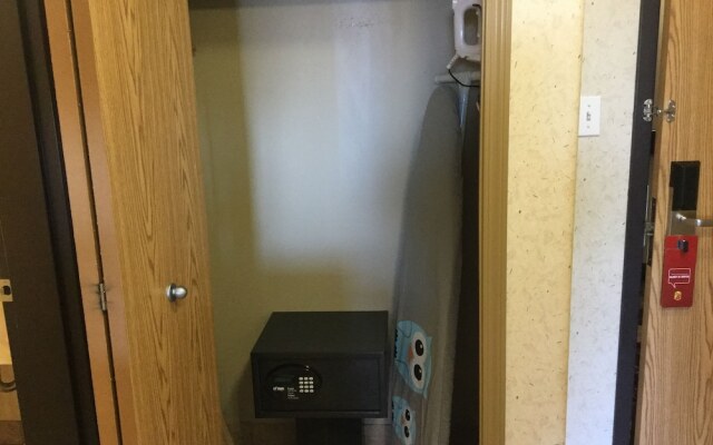 Super 8 Grande Prairie