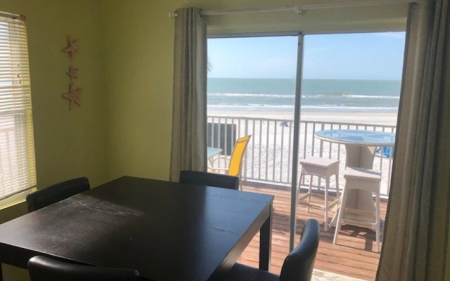 Misty Isles Redington Beachfront Suite 24