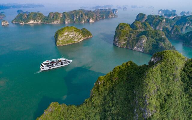 Athena Royal Cruise