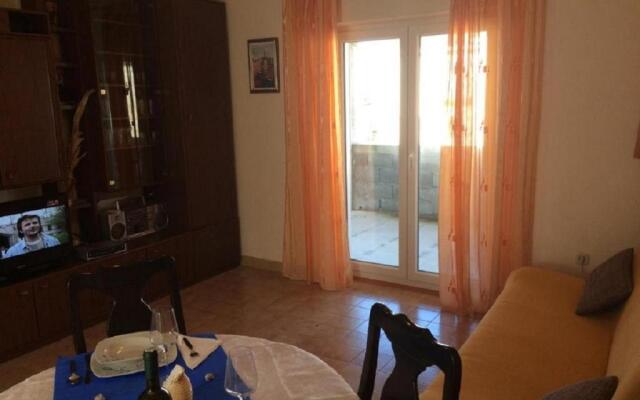 Apartment Anec - 150m from the sea