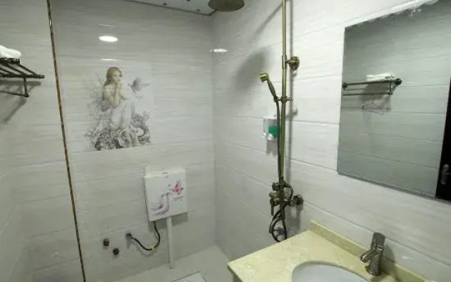 Yangshuo Qunxianhui Hotel (Yulonghe Scenic Area)