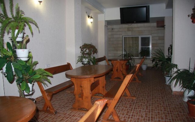 Azat Guest House