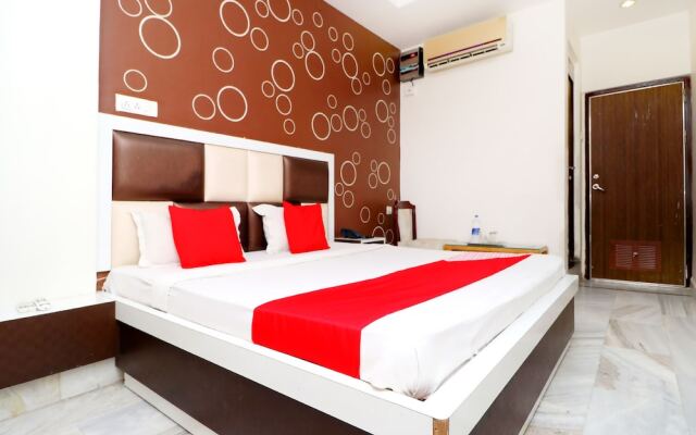 Hotel Red Velvet Inn by OYO Rooms