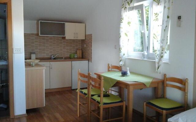 Apartments Anita Frane