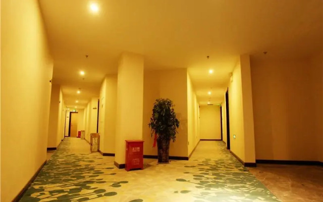 GreenTree Inn Fuyang Yinzhou District Nanjing Road Teachers College