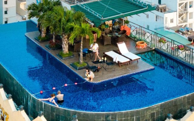 Sea Queen Hotel