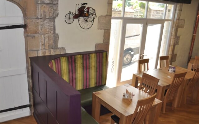 Tomlinson's Cafe & Bunkhouse - Hostel