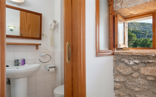 Petit Hotel Hostatgeria La Victoria