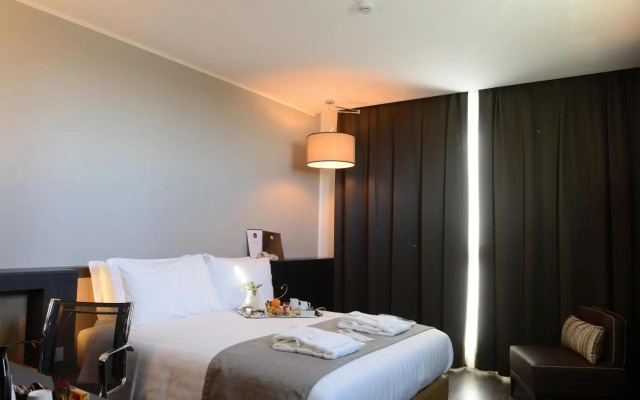 Best Western Premier CHC Airport