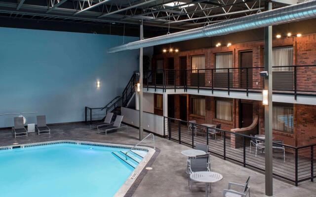 Copper King Hotel & Convention Center