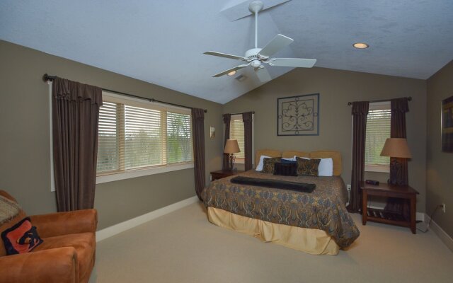 Whispering Pines 5 Bedroom Townhome