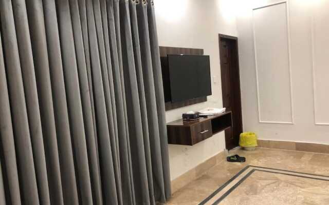 Hotel Five Season Lahore