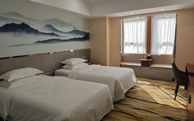 Romantic Hotel