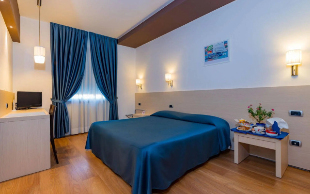 Sam Hotel