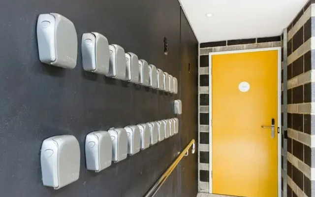 The Nest - Modern Room In Northbridge with Roof Terrace