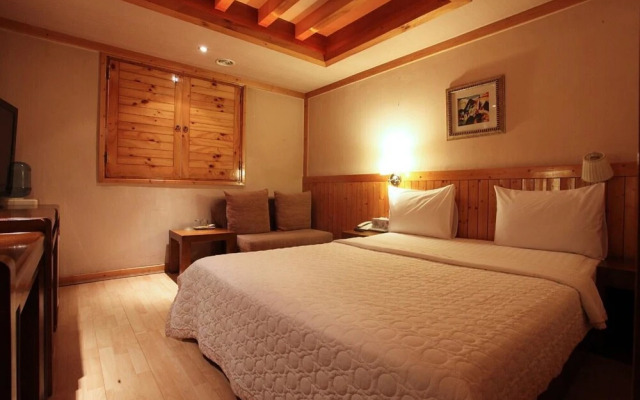 Pocheon Supsogui Gungjeon