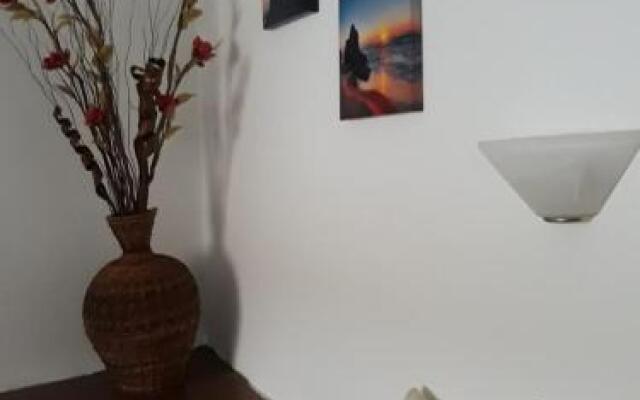Violetta Studios & Apartments