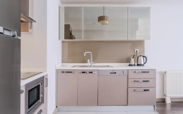 Residence Near Commerce Center and Istanbul Mall