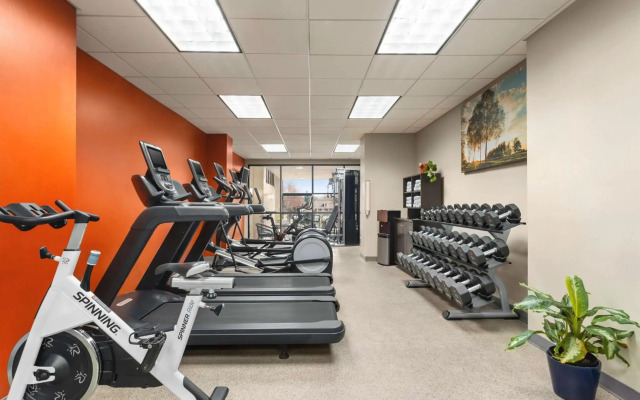 Embassy Suites by Hilton Kansas City Overland Park