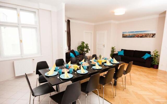 Louvre Loft Apartment