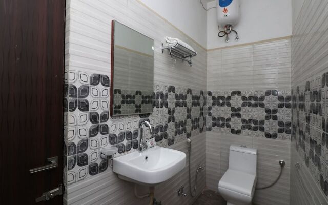 Capital O 30380 Kiaara Stay