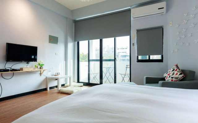 SR Life House