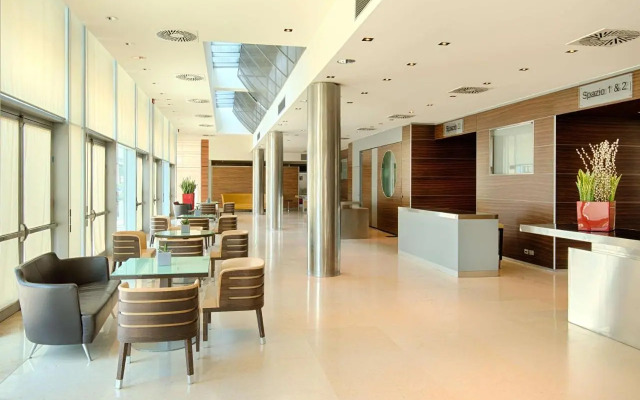 Отель NH Venezia Laguna Palace