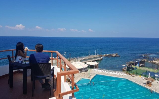 Cimer Saframarine Beach Resort