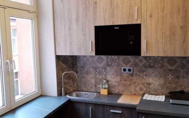 Star 66 East by Cracow Moods. Loft2b