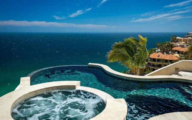 Sunny Vacation Villa 92