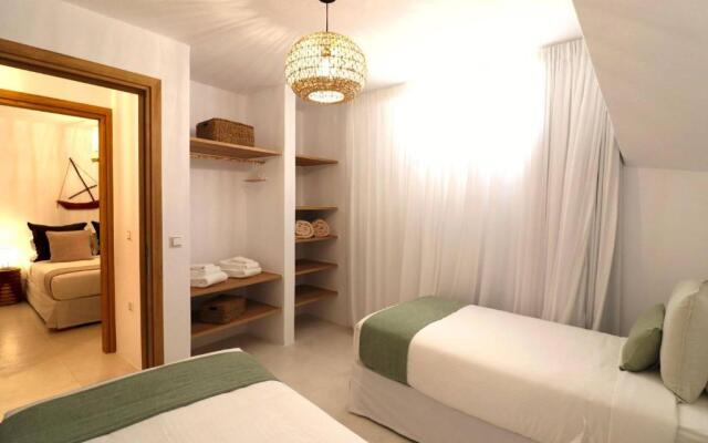 The Nine Graces - Agia Anna Beach Apartements