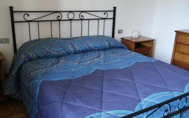 Sulle orme di Francesco appartamento blu