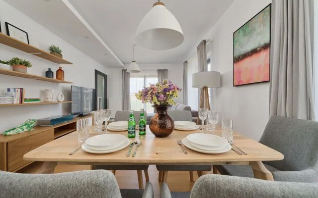 Walońska 16 by Renters Prestige