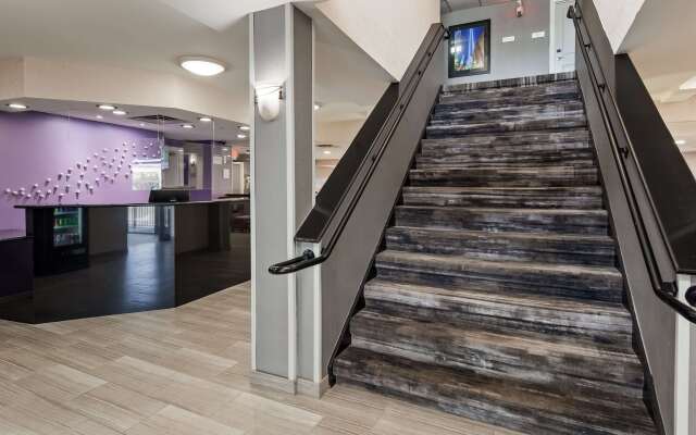 Best Western Paramus Hotel & Suites