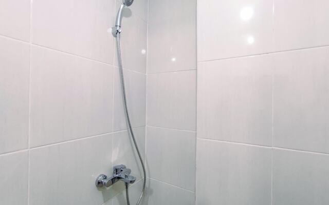 Elegant And Comfy Studio Barsa City Apartment