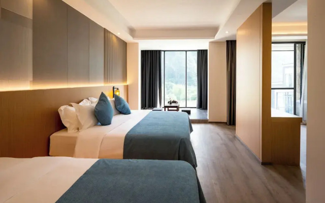 Yulong-Greenery Retreat